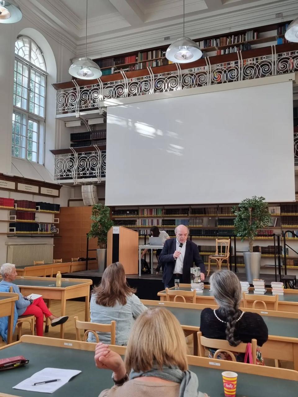 Herbstlese(n) 2026 in der Universitäts- und Landesbibliothek Tirol